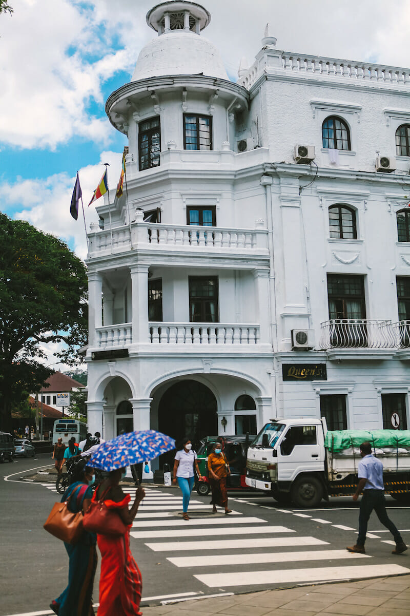 10 BEST THINGS TO DO IN KANDY [SRI LANKA]