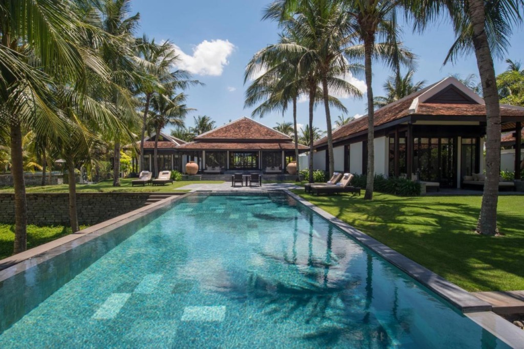 Best Hotel in Hoi An: Maison Vy