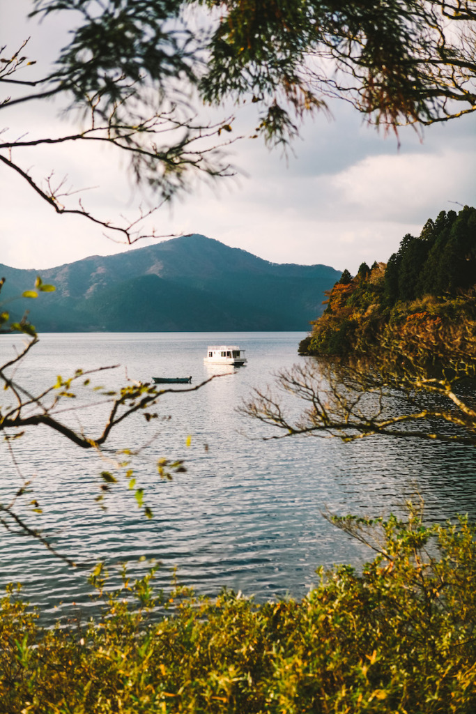 Best Things to see in Hakone: Lake Ashi