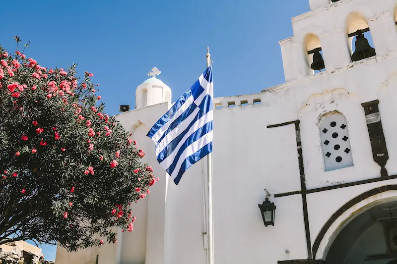 Best things to do in Pyrgos in Santorini