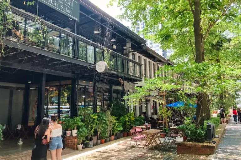 VISIT THE ROW, THE CUTEST PART OF KL!